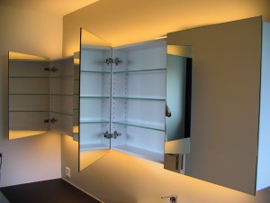 Spiegelschrank2